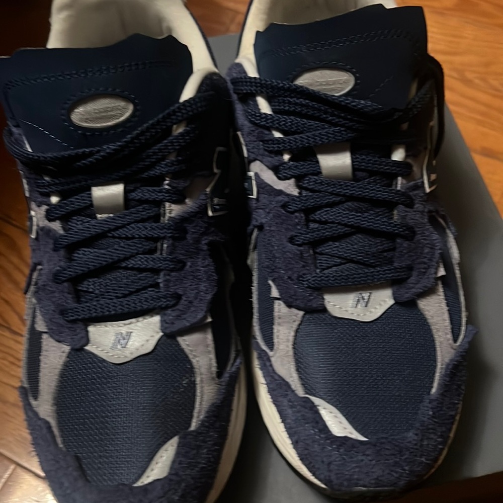 Few wears new balance protective pack